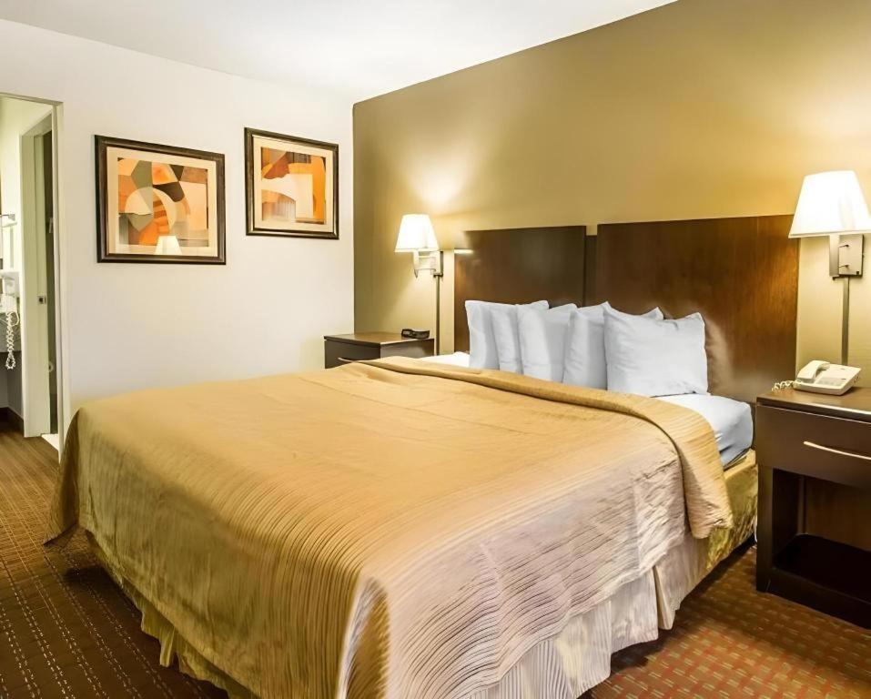 Quality Inn & Suites Near Панама-Сити Экстерьер фото