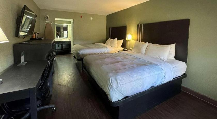 Quality Inn & Suites Near Панама-Сити Экстерьер фото